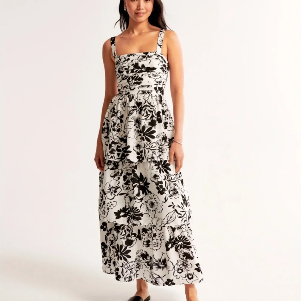 Abercrombie & Fitch Black and White Floral Maxi Dress